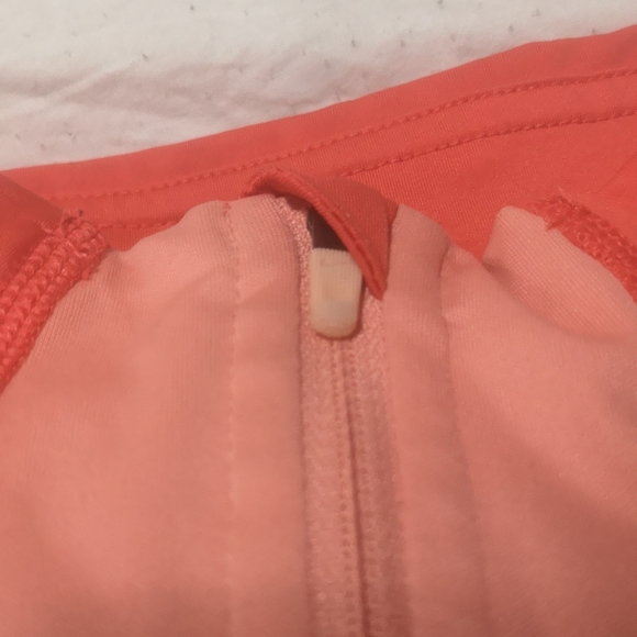 Small Nike dri-fit zip top - Picture 4 of 8